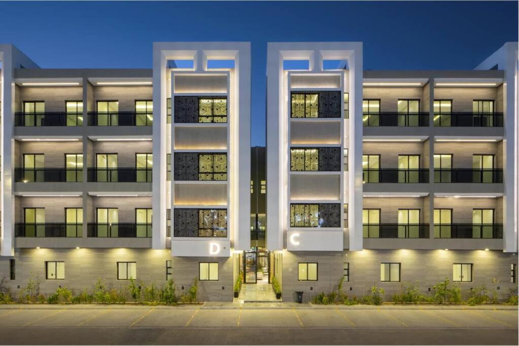 Apartment فاخرة بمرافق فندقية 5 نجوم - مسبح - جيم Luxury With 5 Star Facilities *
